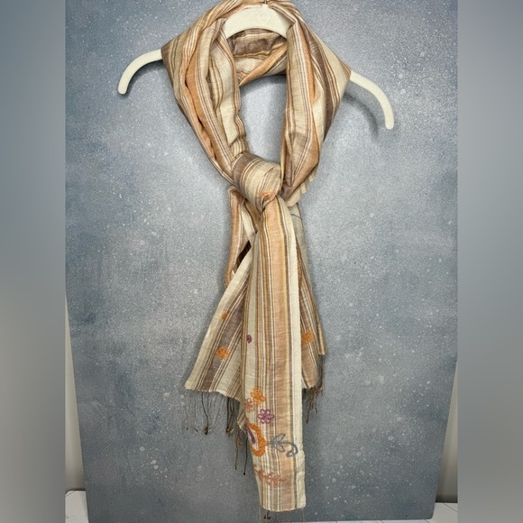 Accessorize UK - Opera Prima Women's Shawl - 50% Silk, 50% Linen - Picture 3 of 4